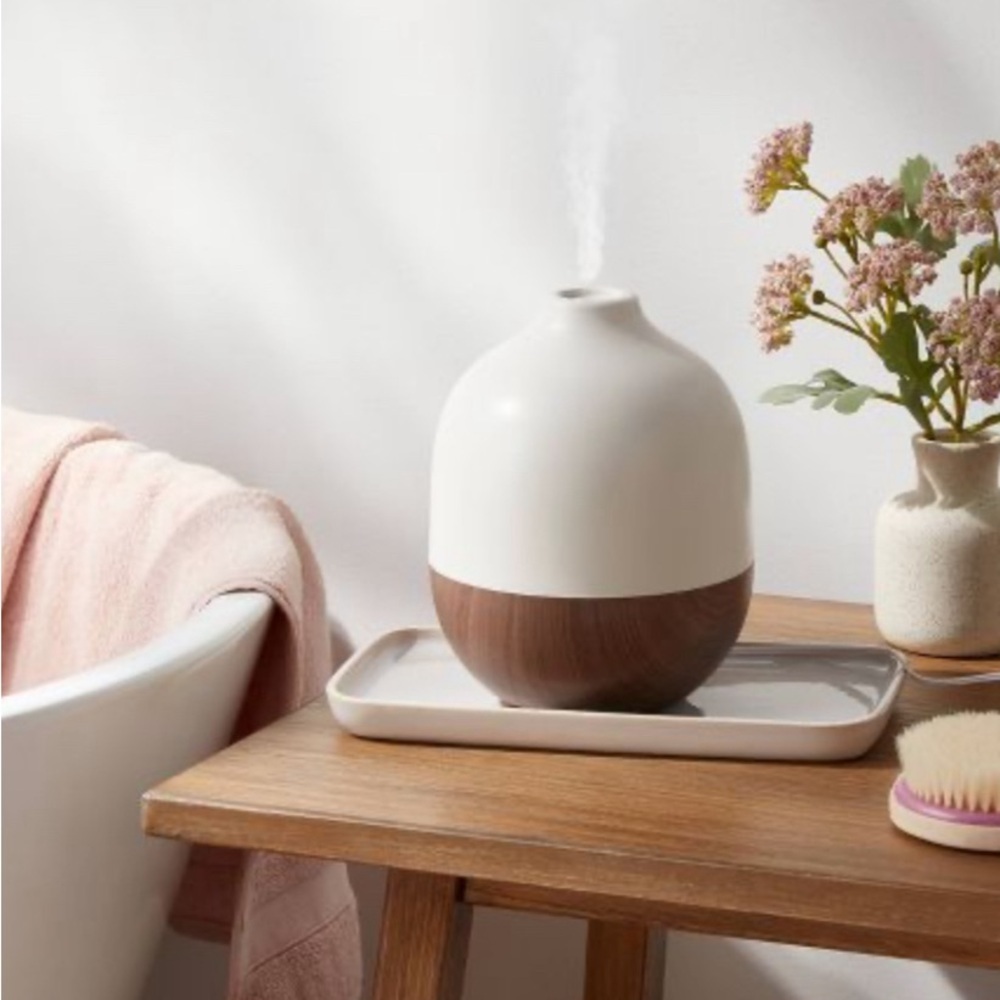Project 62 Diffuser + 6 Diffuser Essential Oils